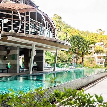 Private Apartment At Emerald Terrace Patong Exterior foto