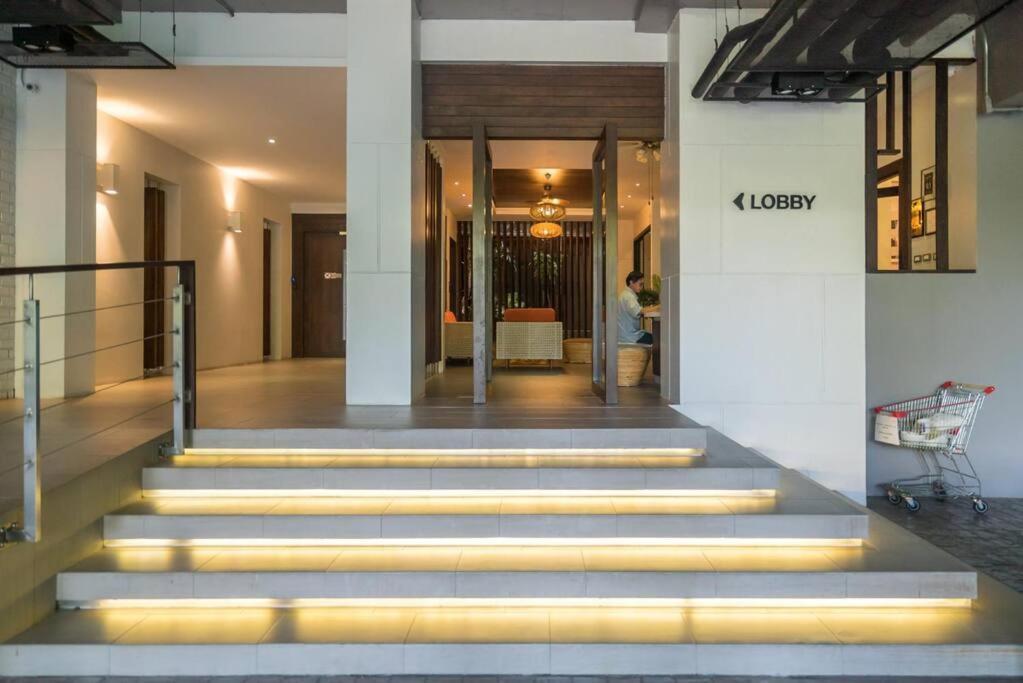 Private Apartment At Emerald Terrace Patong Exterior foto